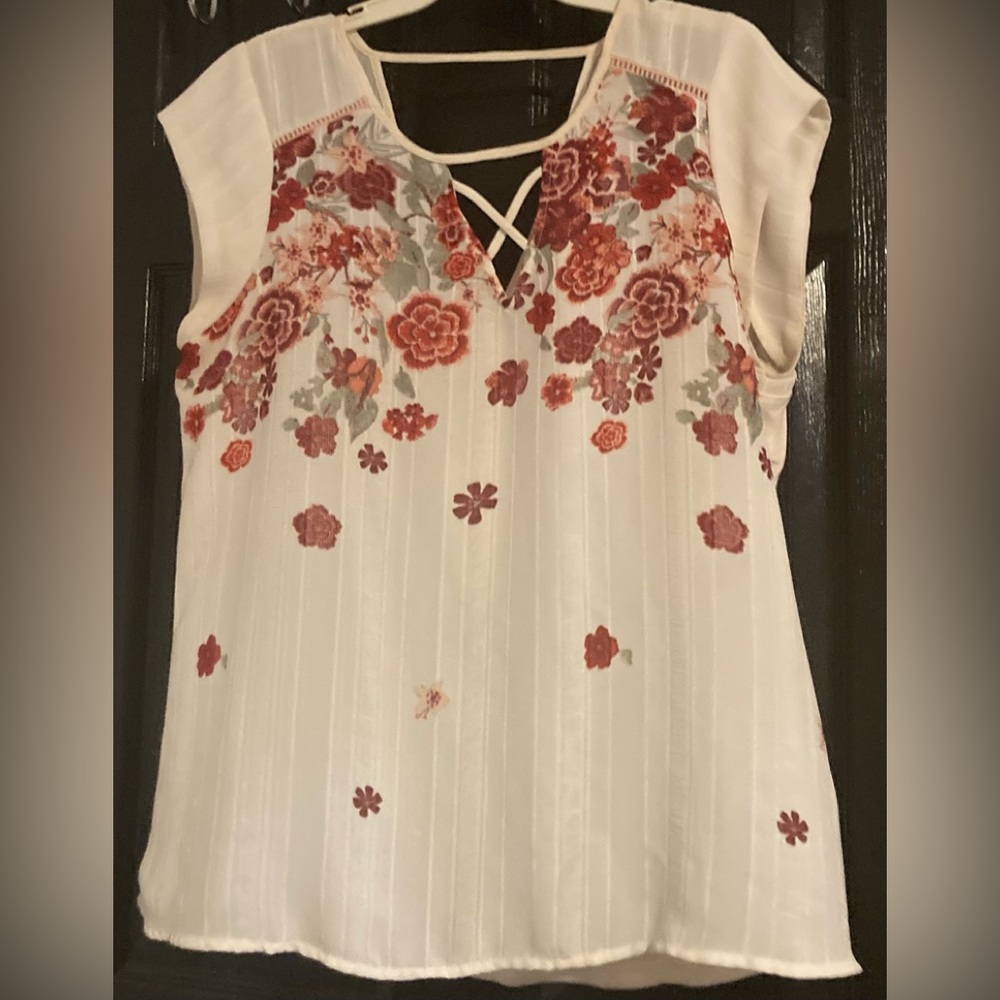 Maurices Floral Embroidered Blouse - White and Red. Shows size 0 on tag.